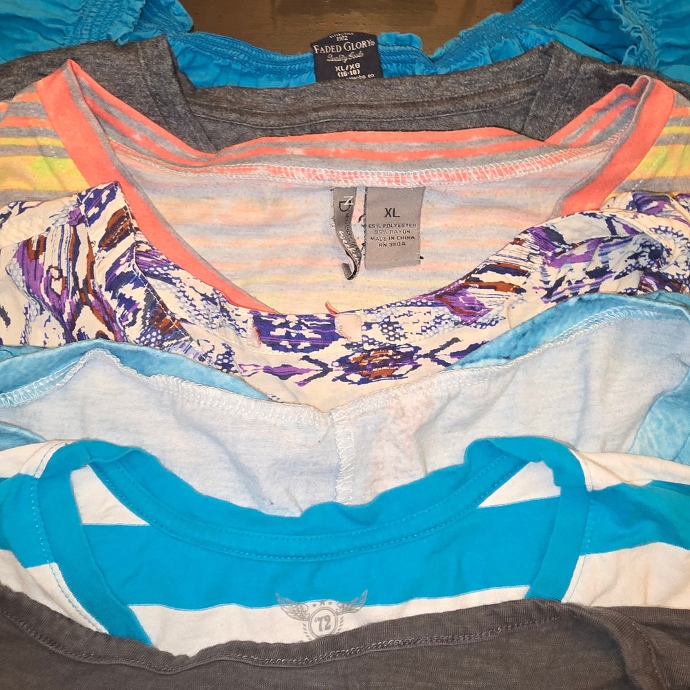 Lot of 11 Womens Short Sleeve Tops XL Sonoma Faded Glory Floral Striped Casual - Picture 3 of 6